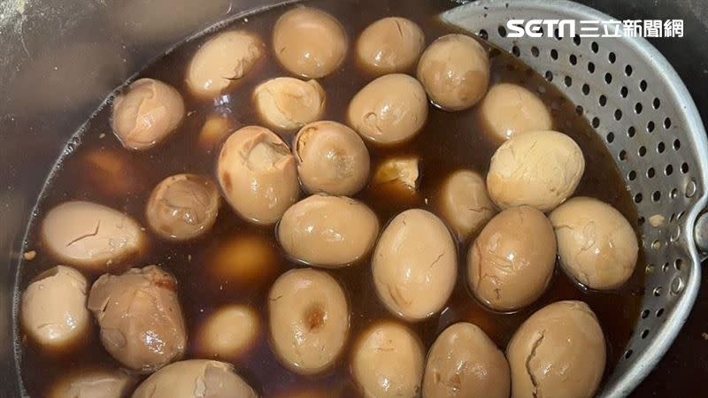 台南其森牛肉湯主推「滷蛋吃到飽」，老闆透露滷蛋成本表示不取消優惠。（圖／店家提供）