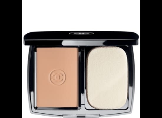 <a href="http://www.chanel.com/en_US/fragrance-beauty/Makeup-Foundation-DOUBLE-PERFECTION-88488" target="_hplink">Chanel</a>