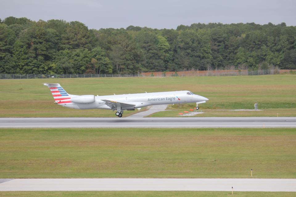 A regional jet operated by Piedmont Airlines lands in Salisbury Airport.