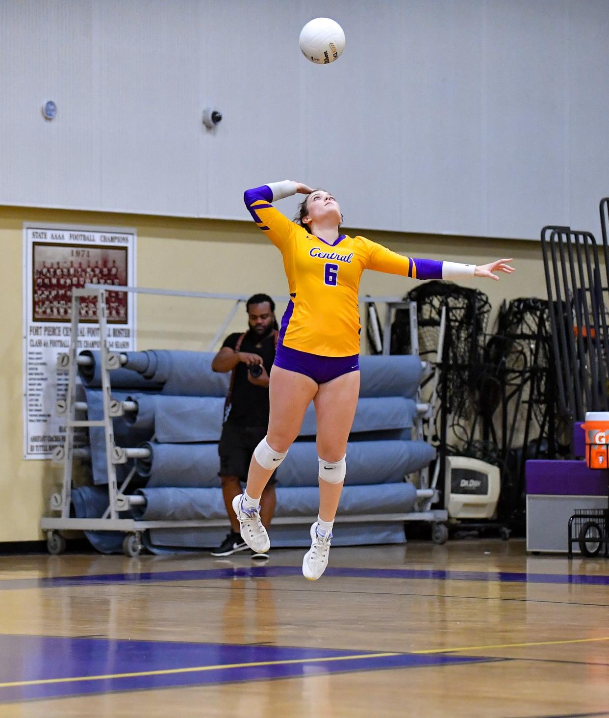 Fort Pierce Central's Kailani Zezas (6) serves the ball in a high school volleyball game against Vero Beach on Tuesday, Sept. 26, 2023, in Fort Pierce. The Cobras won in three sets.