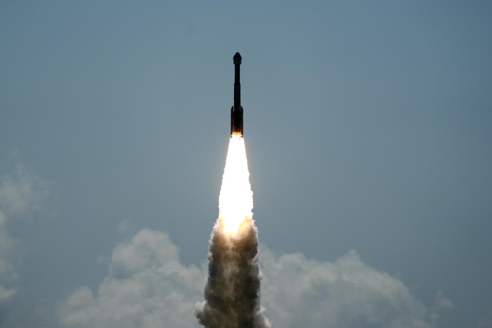 Boeing's Starliner capsule, atop an Atlas V rocket, lifts off from launch pad at Space Launch Complex 41 Wednesday, June 5, 2024, in Cape Canaveral, Fla. NASA astronauts Butch Wilmore and Suni Williams are headed to the International Space Station. (AP Photo/Chris O'Meara)