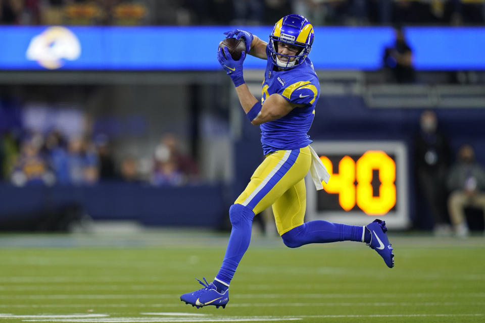 Los Angeles Rams wide receiver Cooper Kupp catches a pass against the Arizona Cardinals during the first half of an NFL wild-card playoff football game in Inglewood, Calif., Monday, Jan. 17, 2022. (AP Photo/Jae C. Hong)