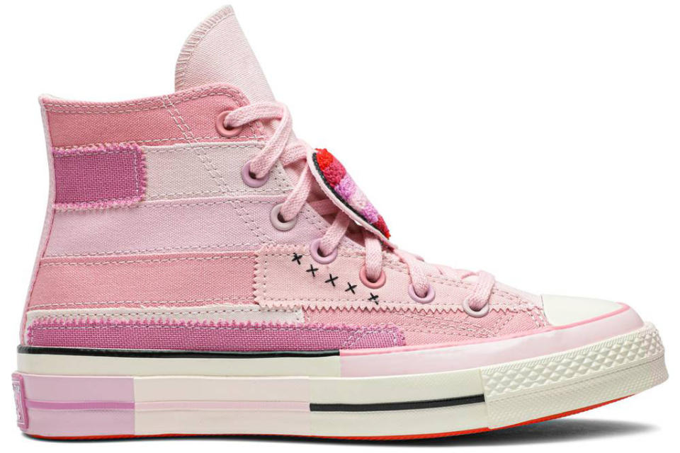 millie bobby brown converse, converse, pink high tops 