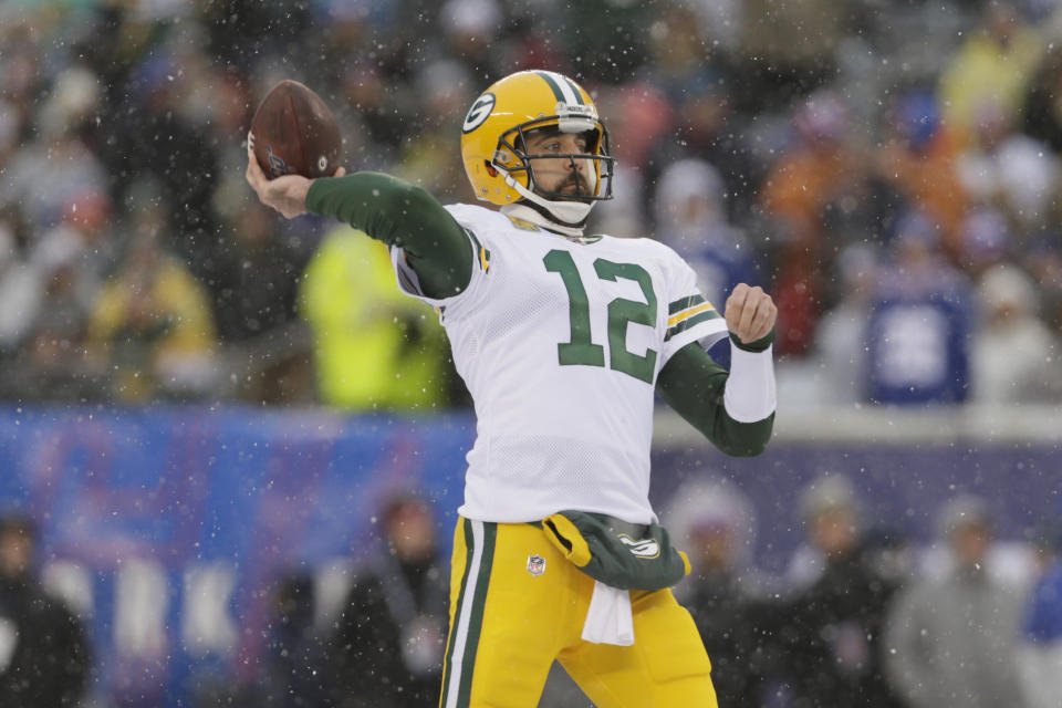 Green Bay Packers quarterback Aaron Rodgers passes during the first half of an NFL football game against the New York Giants, Sunday, Dec. 1, 2019, in East Rutherford, N.J. (AP Photo/Adam Hunger)