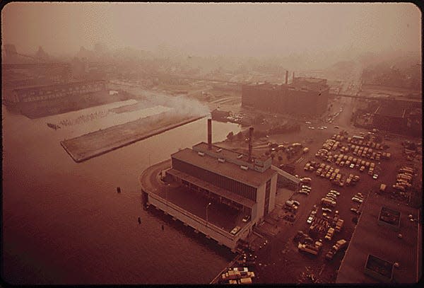 CITY INCINERATOR ON THE DELAWARE RIVER