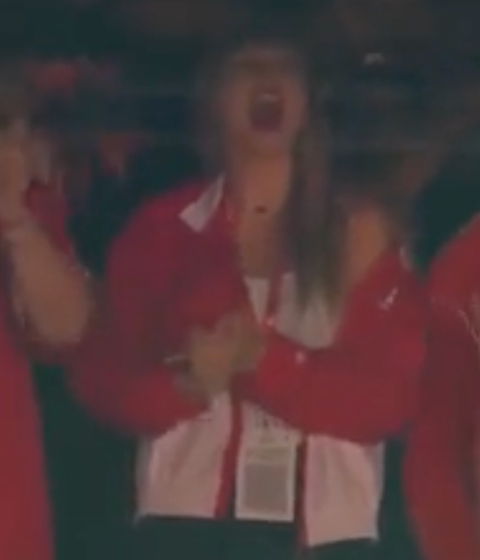 Taylor Swift cheering at the Kansas City Chiefs home game on 24 September (Fox News)