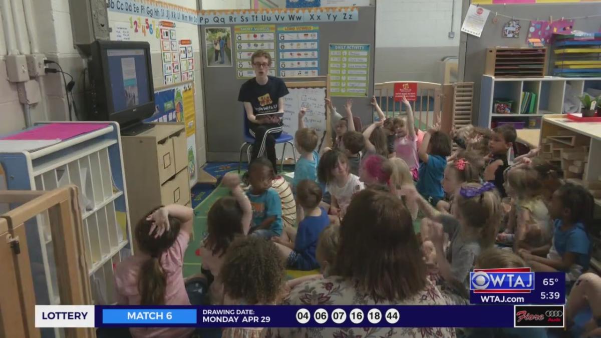 Preschoolers learn about dairy products with farm to school grant