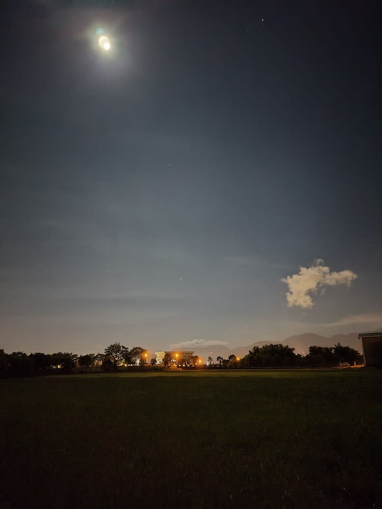 ▲夜景模式下拍攝帶來頗有氛圍的靜逸感。