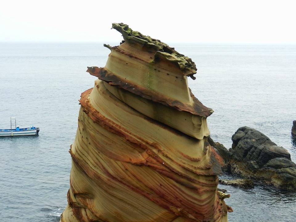 獨特岩石風貌(Photo via Wikimedia, by lienyuan lee, License: CC BY 3.0，圖片來源：https://commons.wikimedia.org/w/index.php?curid=57944976)