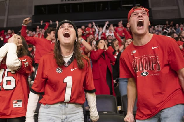 Georgia fans have mixed feelings on return of black jerseys, Georgia  Sports