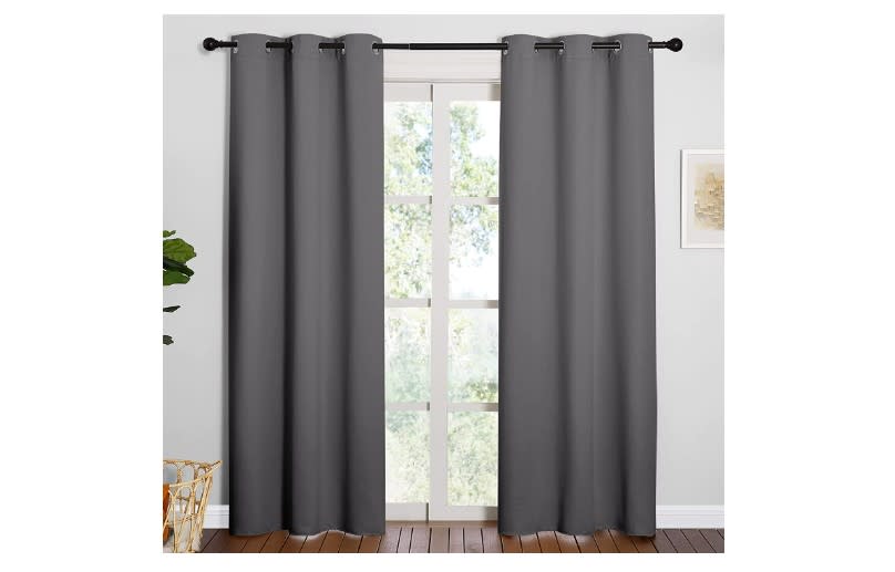 Cortinas Opacas Aislantes NICETOWN / Imagen: Amazon México