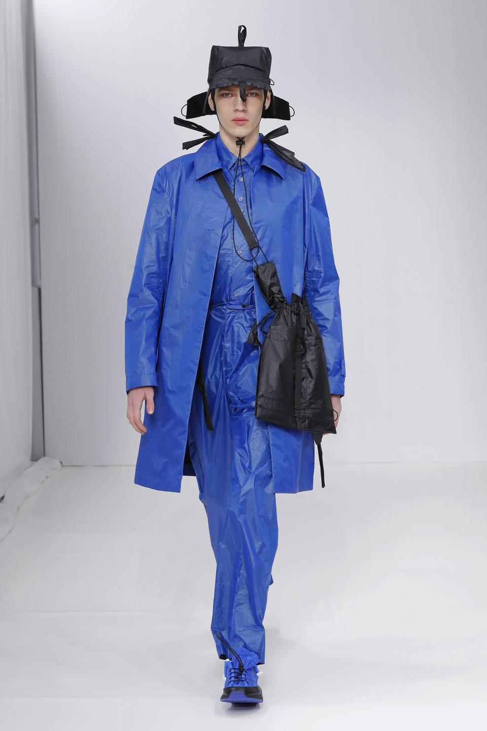 <h1 class="title">Craig Green : Runway - Paris Fashion Week - Menswear F/W 2020-2021</h1><cite class="credit">Estrop</cite>