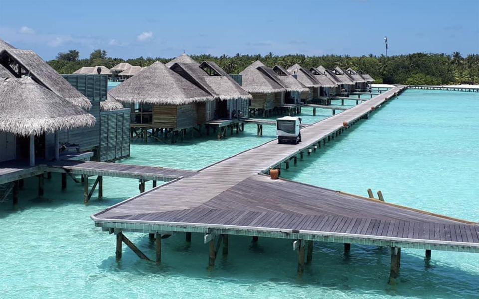 The luxurious water villas across the island in North Malé atoll went before the fire. Image: Instagram/emmamackleyprivatetravel