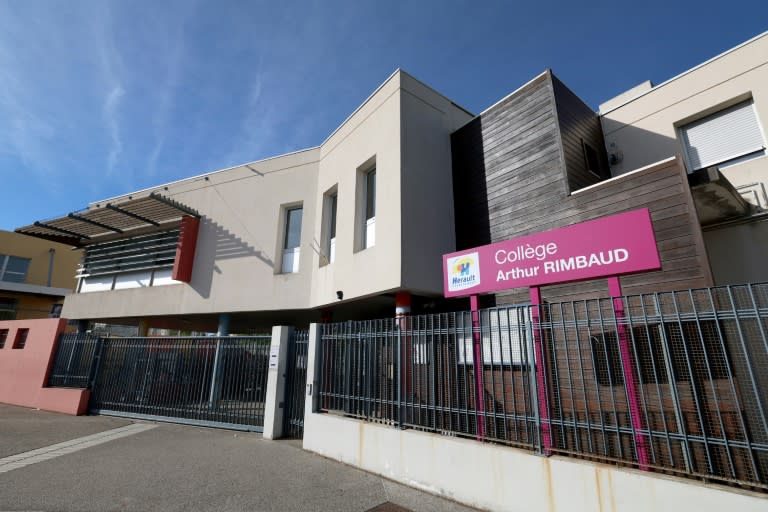 Le collège Arthur-Rimbaud, où une adolescente a été agressée mardi, le 4 avril 2024 au nord-ouest de Montpellier, dans les Bouches-du-Rhône (Pascal GUYOT)