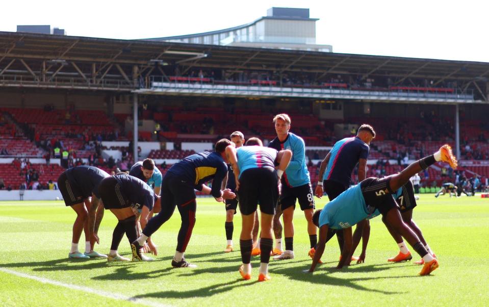 Arsenal warm-up - Reuters/Carl Recine