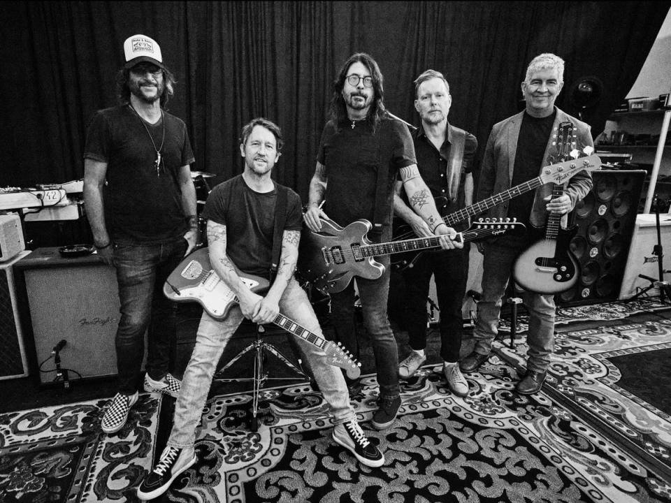 L to R: Rami Jaffee, Chris Schiflett, Dave Grohl, Nate Mendel, Pat Smear (Danny Clinch )