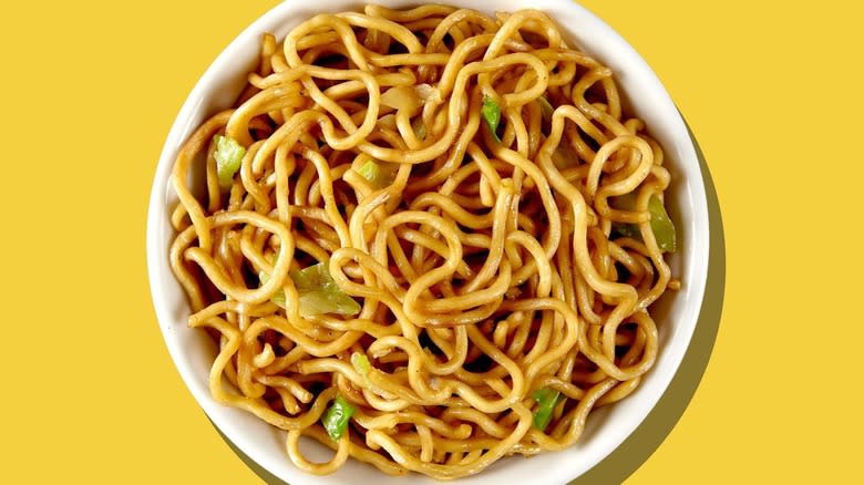 bowl of chow mein