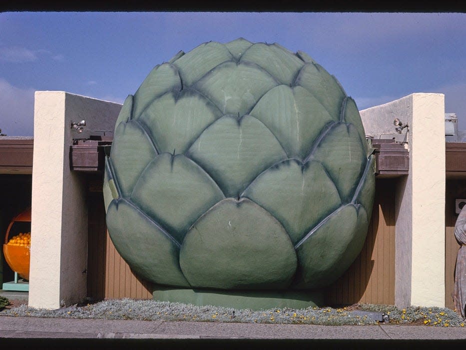 Giant artichoke