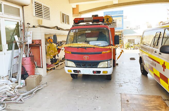 事故水箱車服役達19年，屏東縣長周春米已要求全面檢修縣內消防車輛及設備。（林和生攝）