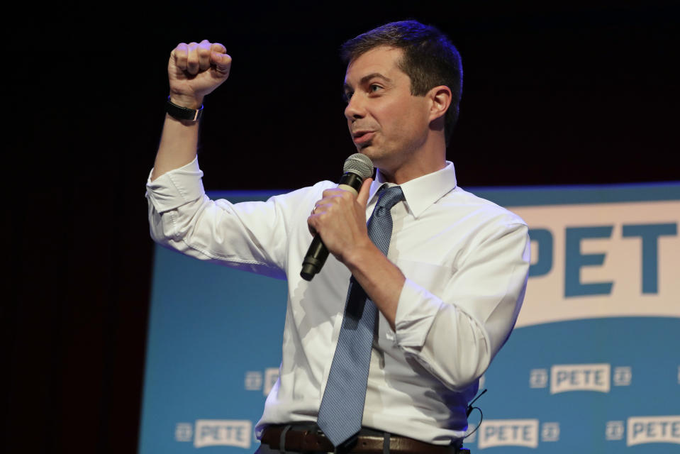 Democratic presidential candidate and South Bend, Ind., Mayor Pete Buttigieg speaks to supporters at a campaign event this week in Orlando, Fla. (Photo: John Raoux/AP)