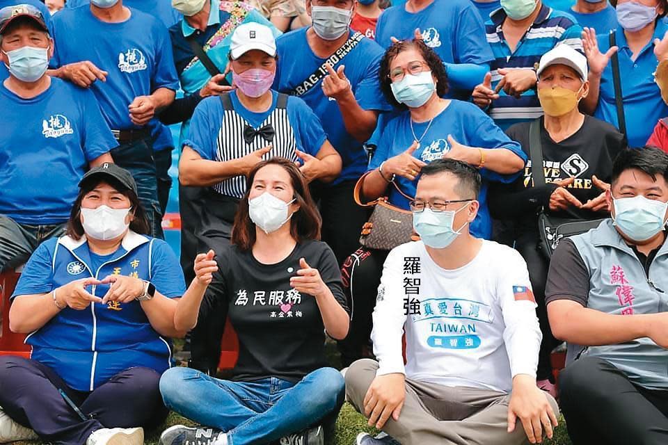 親朱人士透露，黨中央不提名羅智強參選桃園市長的原因，在於羅的路線與黨調性不同。（翻攝羅智強臉書）