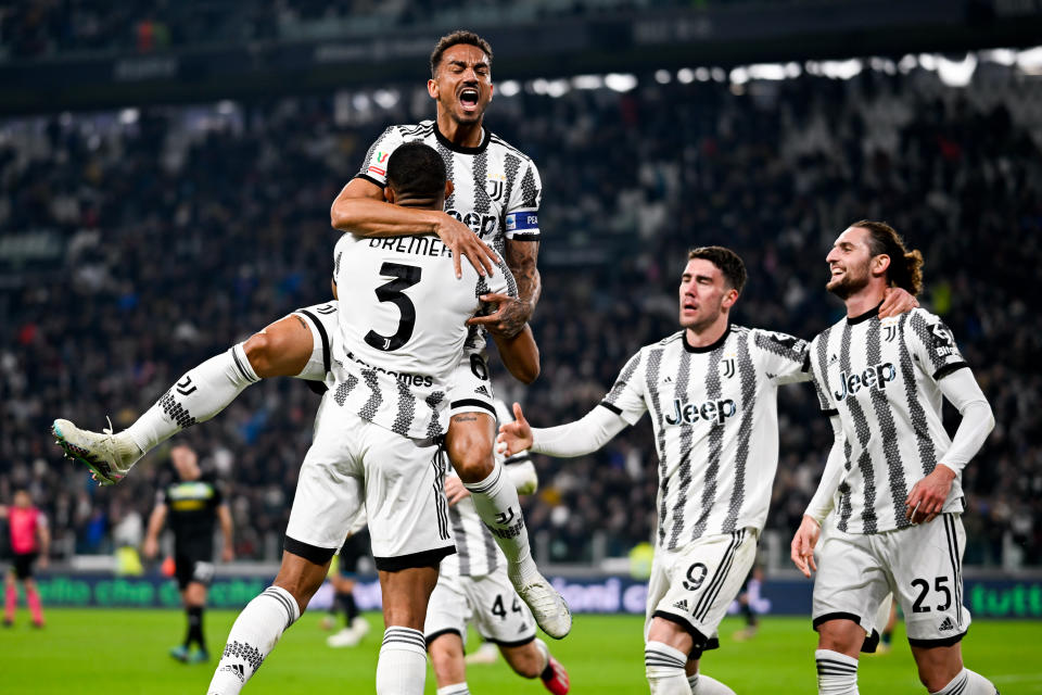 TURIN, ITALY - FEBRUARY 02: Gleison Bremer of Juventus celebrates after scoring his team's first goal with teammates Danilo, Dusan Vlahovic and Adrien Rabiot during the Coppa Italia Quarter Final match between Juventus FC and SS Lazio at Allianz Stadium on February 02, 2023 in Turin, Italy. (Photo by Daniele Badolato - Juventus FC/Juventus FC via Getty Images)