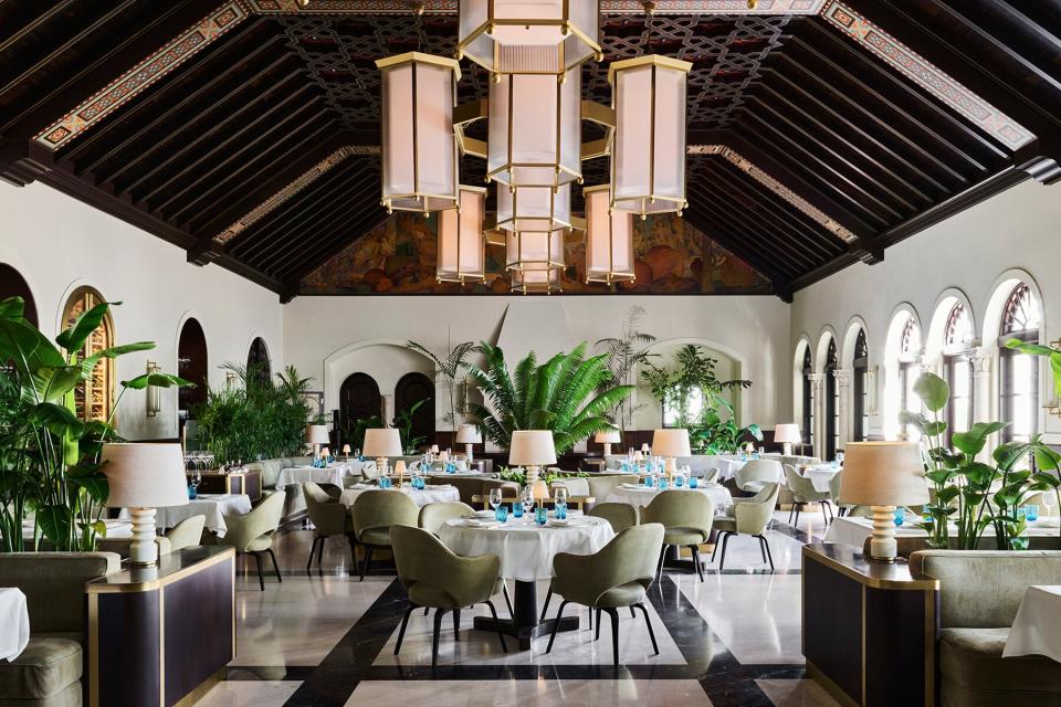 The Lido Restaurant at the Four Seasons Hotel at The Surf Club