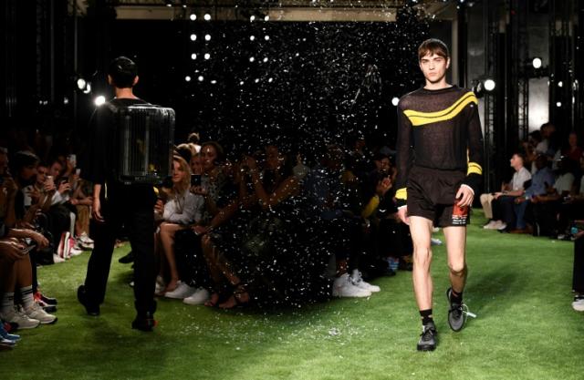 Paris Men's Fashion Week: Virgil Abloh's Off-White Show Nods to