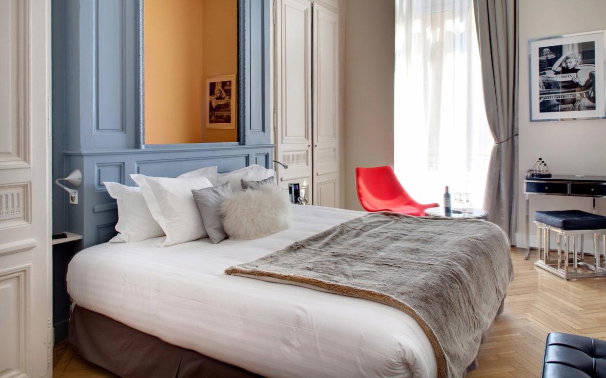 Le Boutique Hotel is a few minutes' walk of the Triangle d’Or, the Esplanade des Quinconces and the historic centre.