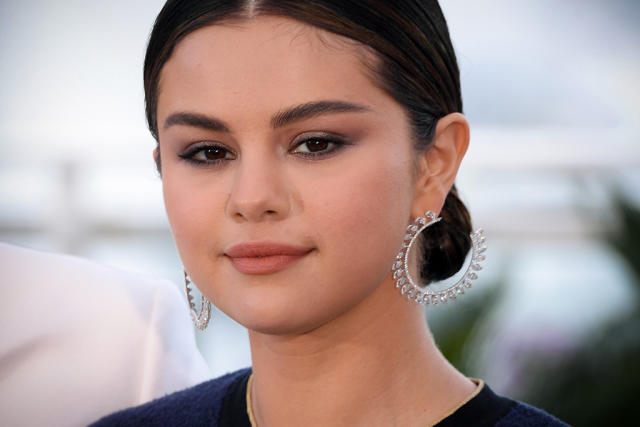 Selena Gomez Says Social Media ‘scares Her 5128