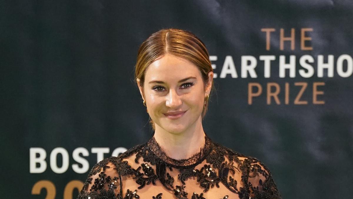 Shailene Woodley Had The ‘hardest Time Of Her Life While Filming Three Women 6421
