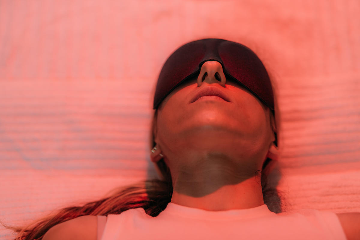 The Best Red Light Therapy Devices (and Why They Work), According to a  Licensed Esthetician