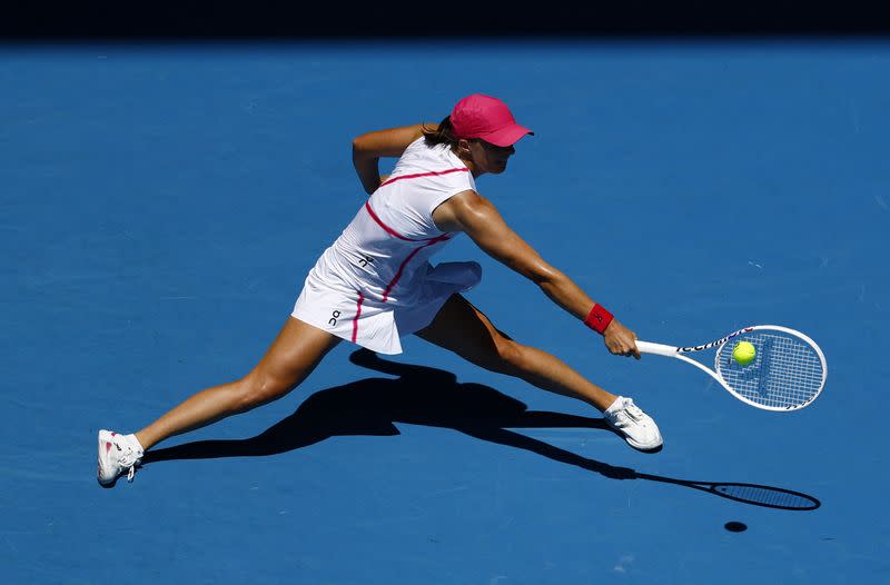 Foto del martes de la polaca Iga Swiatek en su partido ante la estadounidense Sofia Kenin