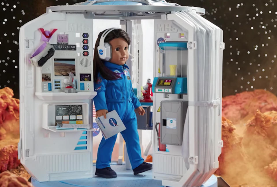 <p>La nueva estrella de American Girl tiene accesorios para todos los bolsillos. ¿El más caro? La estación espacial de Marte. ¡Cuesta 350 dólares! (Foto: American Girl). </p>