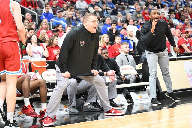 How the Bradley Braves fared in Missouri Valley basketball awards ahead of  Arch Madness - Yahoo Sports