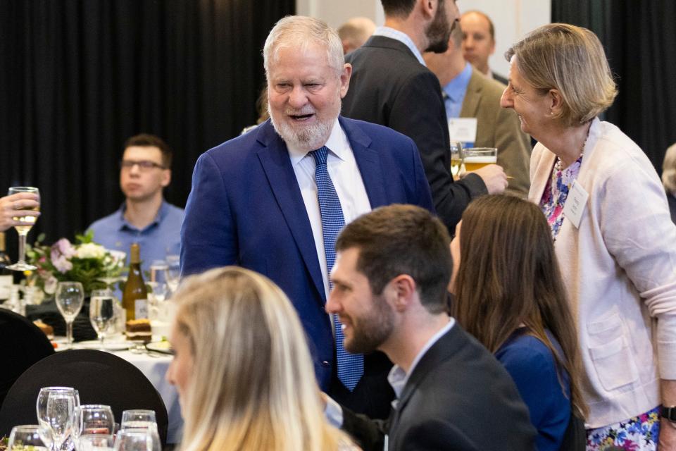 Hillsdale College President Dr. Arnn talks to alumni at the Alumni Awards Banquet.