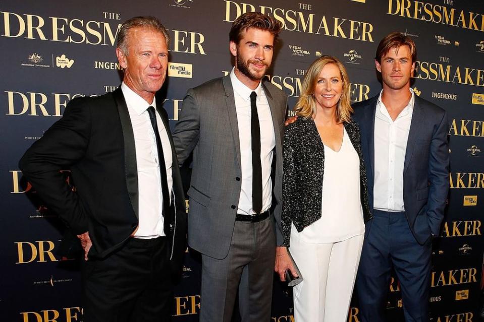 Craig Hemsworth, Liam Hemsworth, Leonie Hemsworth and Chris Hemsworth in 2015