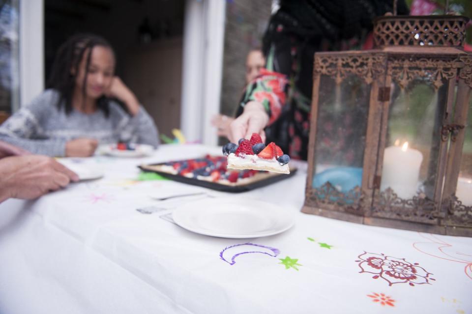 23) Turn the Tablecloth Into a Keepsake