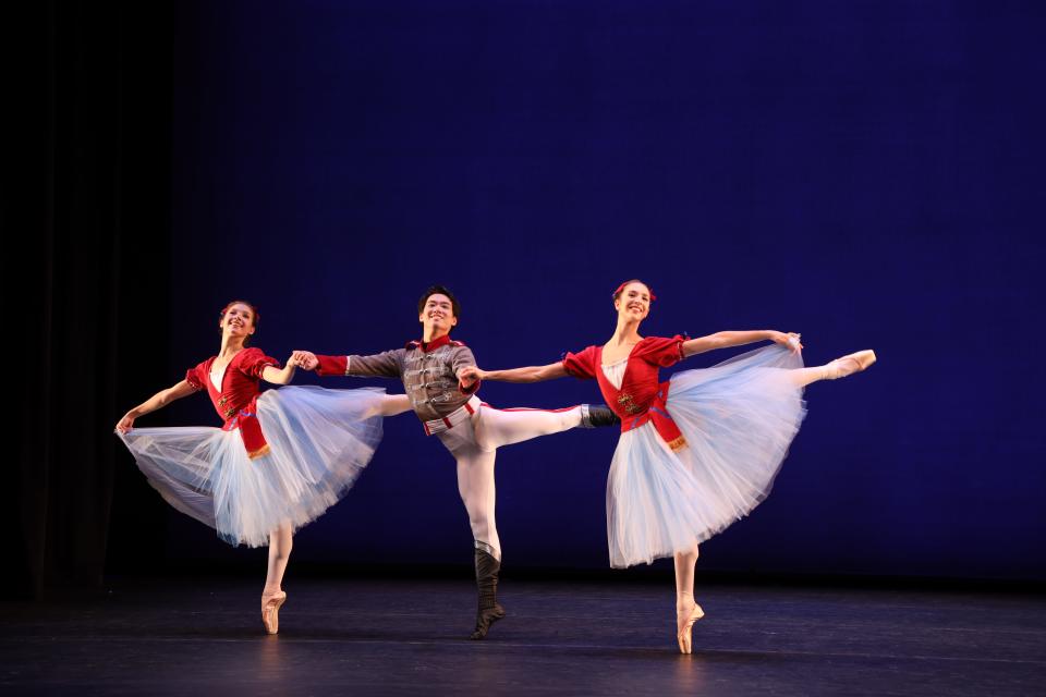 From left, Emelia Perkins, Yuki Nonaka and Anna Pellegrino in Johan Kobborg's “Salute” by The Sarasota Ballet.