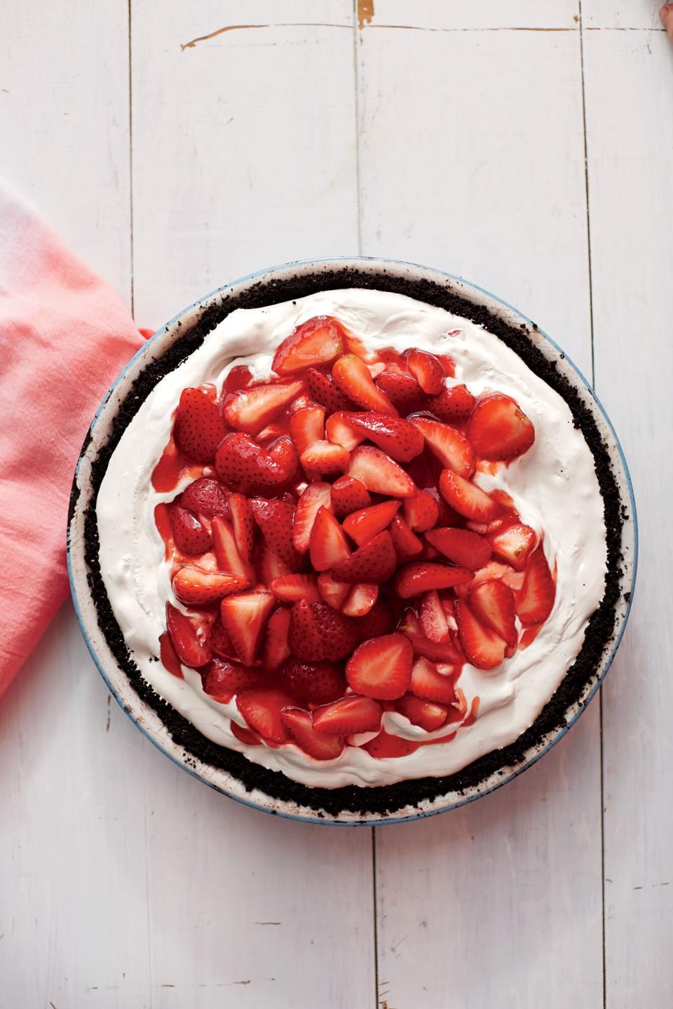 Deep-Dish Strawberry Ice Dream Pie