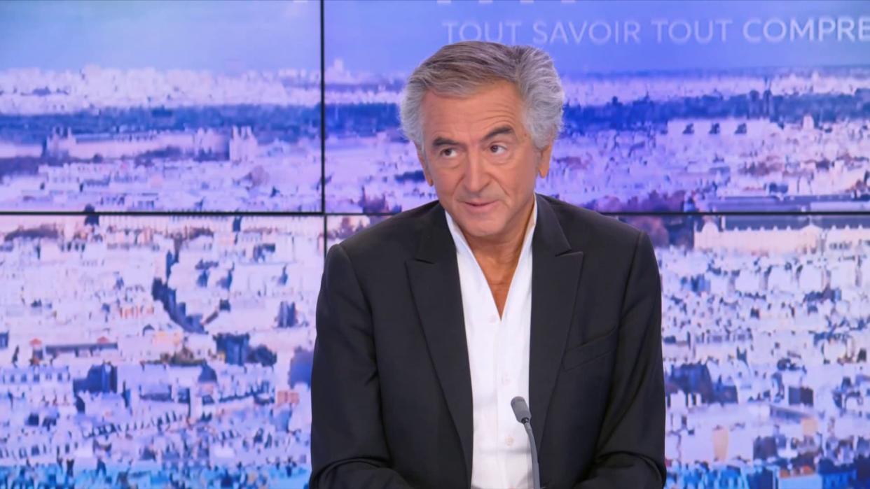 Bernard-Henri Lévy sur le plateau de BFMTV le 1er décembre 2021 - BFMTV