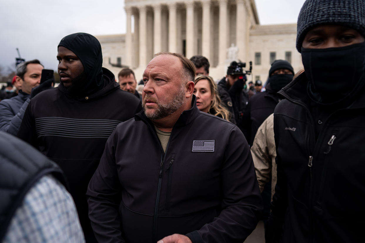 alex-jones-j6-texts.jpg Pro-Trump Gatherings ahead of 2020 Presidential Election Certification - Credit: Kent Nishimura/Los Angeles Times/Getty Images