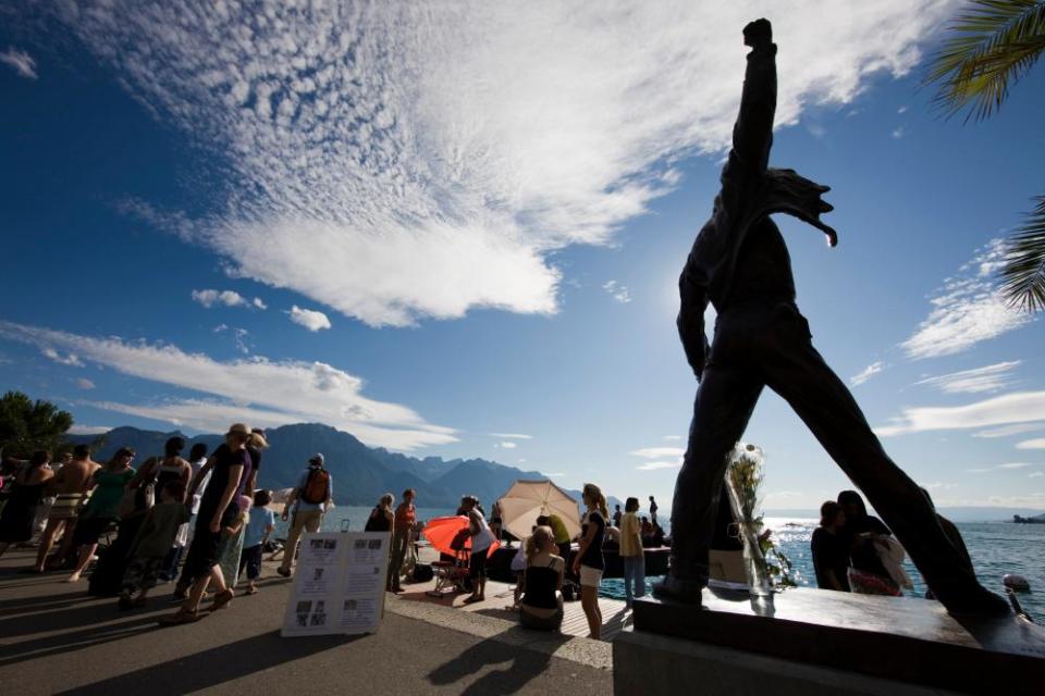 The Freddie Mercury statue on Montreux’s lakefront.