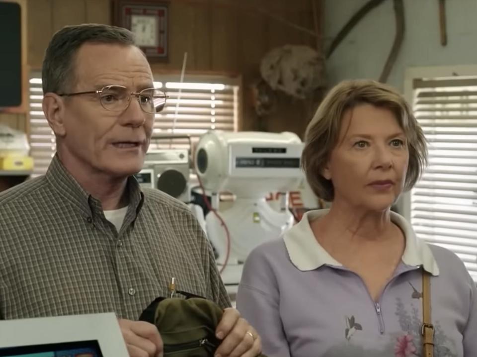 jerry and marge buying lotto tickets at a gas station in jerry and marge go large