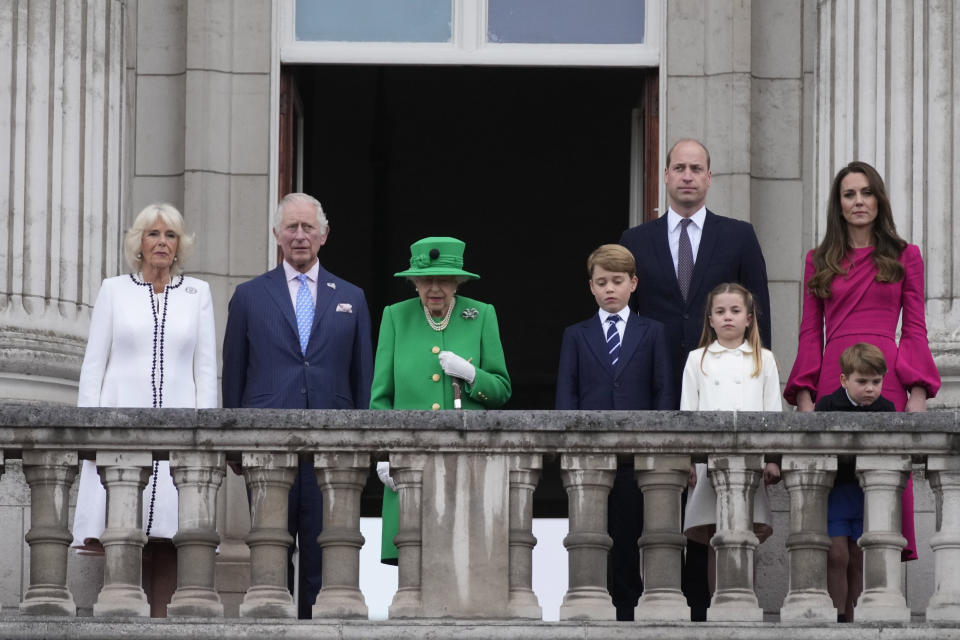 The Duchess of Cornwall, the Prince of Wales, Queen Elizabeth II, Prince George, the Duke of Cambridge, Princess Charlotte, Prince Louis, and the Duchess of Cambridge appear on the balcony of Buckingham Palace at the end of the Platinum Jubilee Pageant, on day four of the Platinum Jubilee celebrations. Picture date: Sunday June 5, 2022.