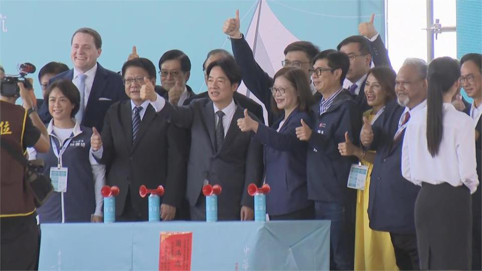 快新聞／雲林艦成軍！　賴清德授旗：台灣迎風起航向世界傳遞守護民主的決心