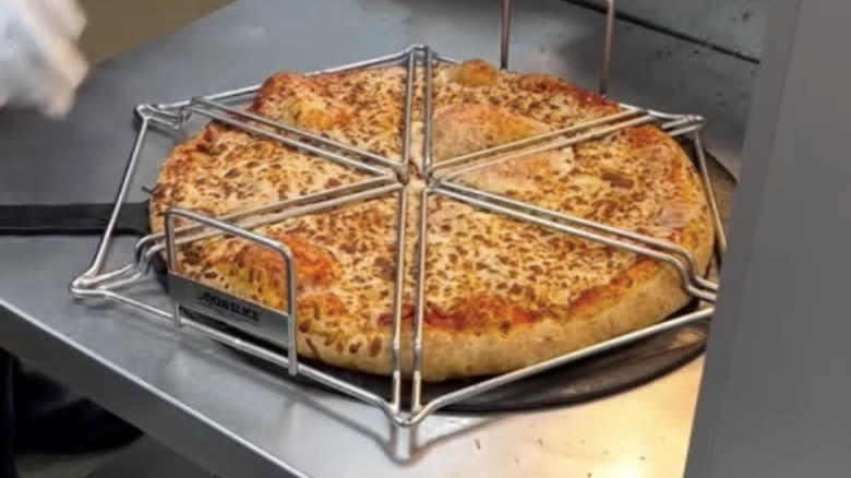 A pizza fence above a pie