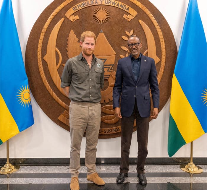El príncipe Harry con el presidente de Ruanda