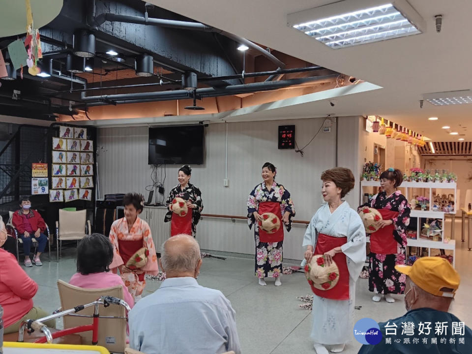 部桃日照中心「桃樂居」    日式舞蹈表演點燃長者熱情