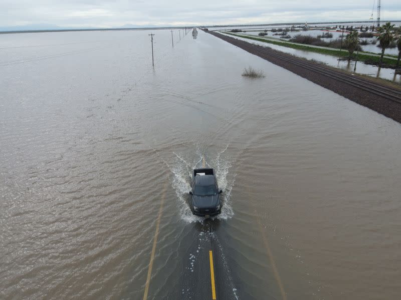 Late Spring weather systems affect both US coasts